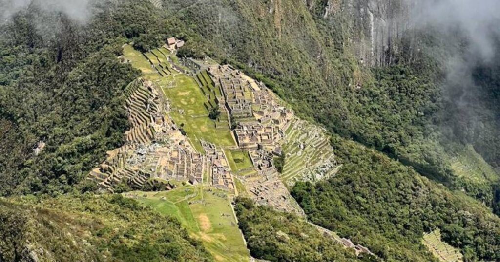 Inkaskie ruiny w Machu Picchu widok z góry