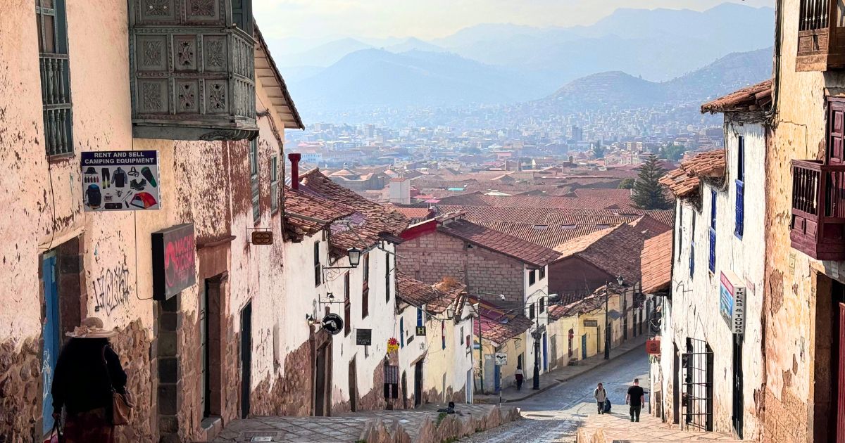 Widok na miasto Cusco podczas spaceru